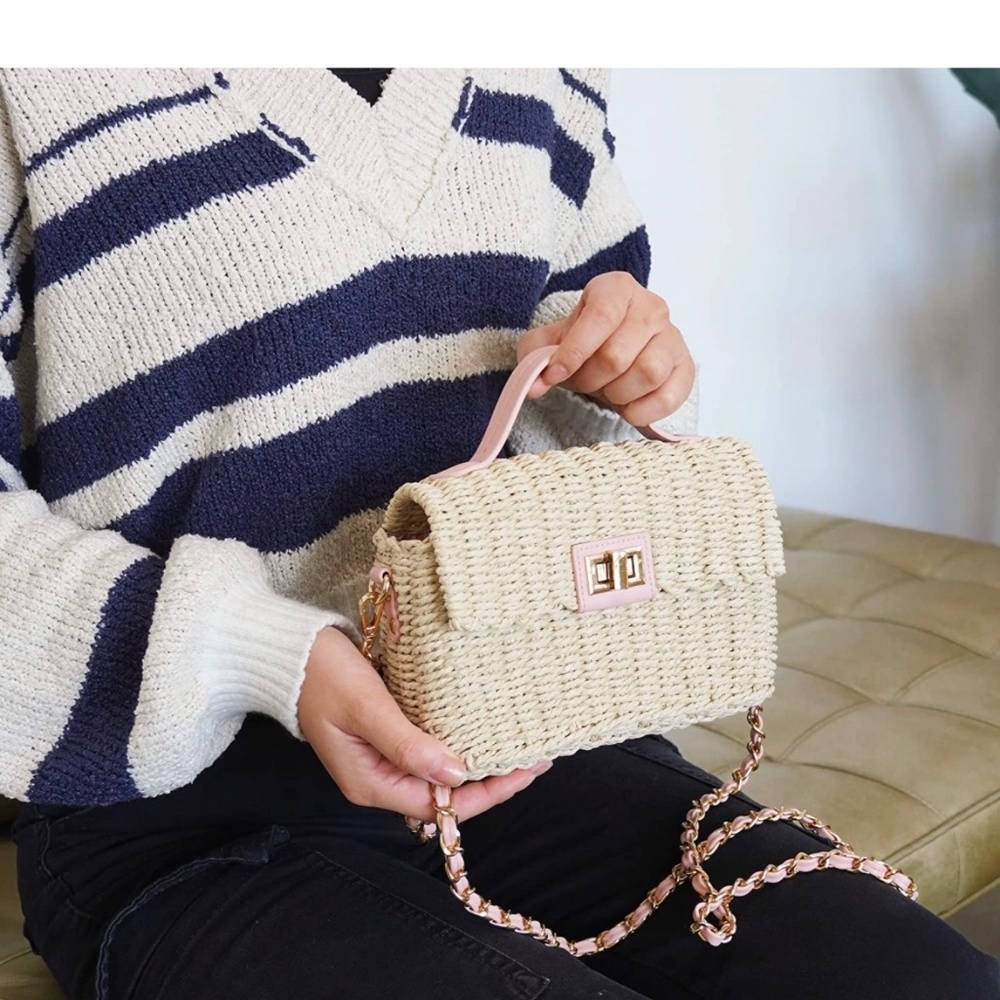 Natural/Ivory Sift Straw Purse w/Chain - Picture 7 of 16